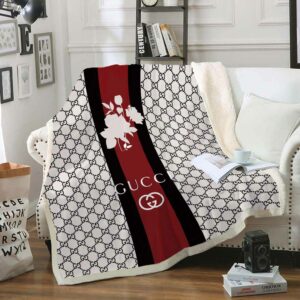 White flower Gucci blanket