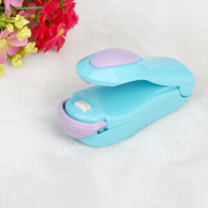 Portable household mini sealing machine food