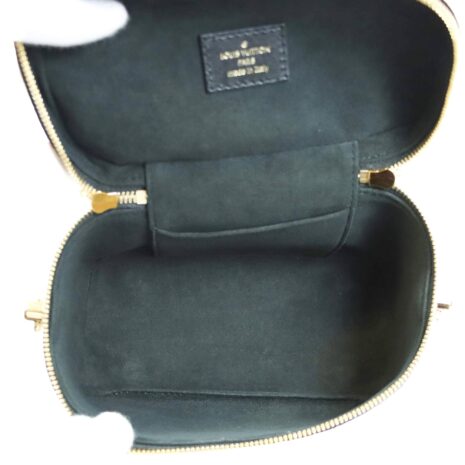 11_532e0f53-497a-4807-889f-8e8ac7e8c8f2