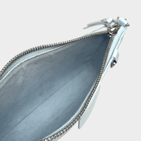 16_77a3fbbd-38f6-4168-a53b-3a2a6a39c0b3 16_77a3fbbd-38f6-4168-a53b-3a2a6a39c0b3