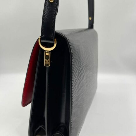 3EDF33A9-384D-4D99-8F2C-754085FE86BEJPG