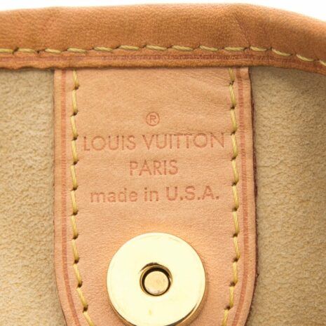 6923985effd9c8b3d11d08dec767588a