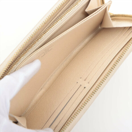 6_6cffa751-c958-4d5a-9d89-163222d70d63 6_6cffa751-c958-4d5a-9d89-163222d70d63