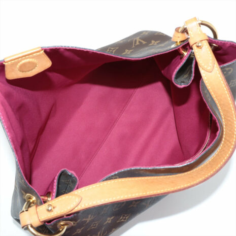 7_69675998-ad5f-413c-8b95-eff95580dc31 7_69675998-ad5f-413c-8b95-eff95580dc31