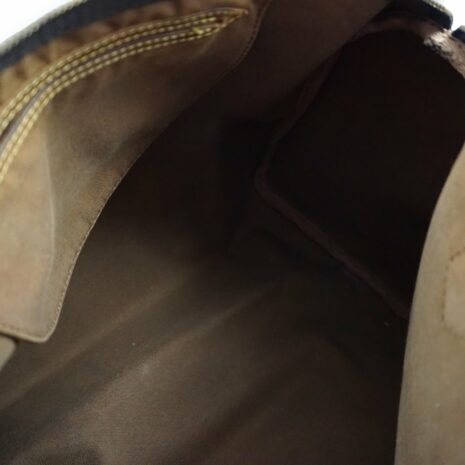 D2B12BD9-E79F-48F0-93CA-115AC0B95D3F