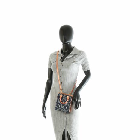 Gucci_4292-26-15_907d9220-d2e1-490a-97e3-78ca7dab2634 Gucci_4292-26-15_907d9220-d2e1-490a-97e3-78ca7dab2634