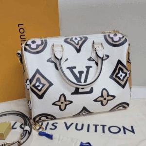 LV Speedy 25 Bandouliere Bag Wild at Heart Monogram Giant