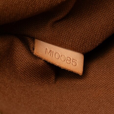 KY1CYO94AO7IWOQI_7 KY1CYO94AO7IWOQI_7