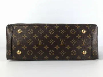 LOUISVUITTONMonogramFlowerTotelCaramelTheLuxuryPear5 LOUISVUITTONMonogramFlowerTotelCaramelTheLuxuryPear5