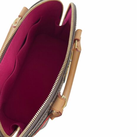 LVAlmaMonogramPM_13 LVAlmaMonogramPM_13