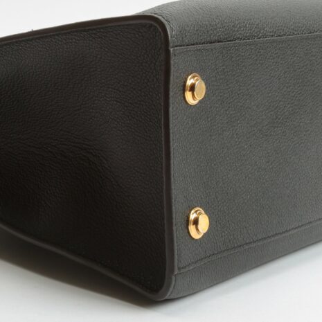 LV_4062-12_b0e573a2-41c1-4d88-93e8-b52196c44ed0