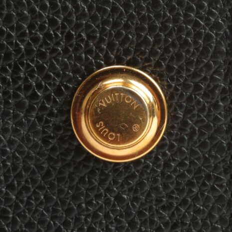 LV_4062-14_9b9f59b5-43d9-4f8b-b304-d815892b113c