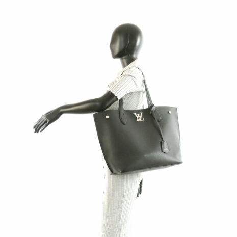 LV_4062_5577e84b-4333-45b1-98eb-079fea50dc83