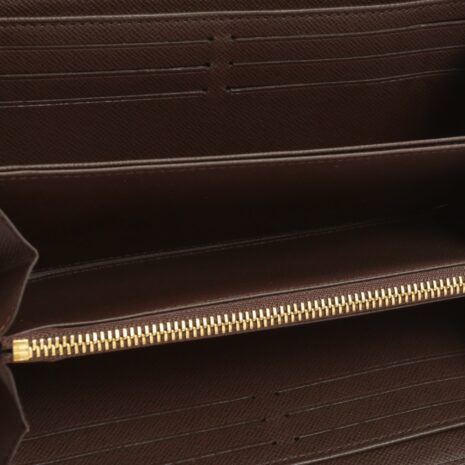 LV_4072-016_f55639ff-2314-4a2f-bd59-3151fbee3c32