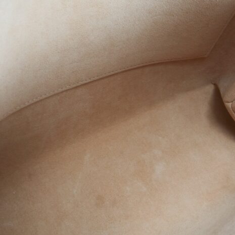 LV_4236-16_fa9b84d7-eba8-4790-8dbc-c96073fc4f1d