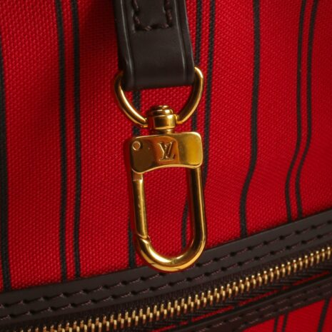 LV_4260-19_1540eadf-389f-45ef-8047-cead18dfad77