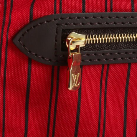 LV_4260-20_e04d6b32-4ff1-43a6-b72e-5f71af3ca625