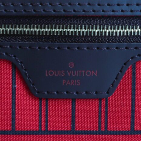 LV_4260-21_adb8dccc-6dee-4dcd-ac38-492a35cf1279