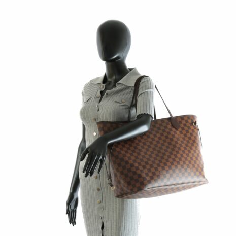 LV_4260-26_1662d66b-8223-4388-b6fb-fd6ae7b80c2c