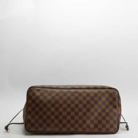 LV_4260-9_18fe9476-dafd-4f9e-abf4-4142b6e5c2a1