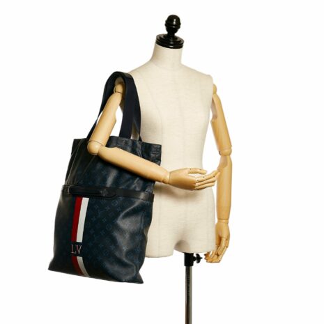 O0A8A7YW1MHW17G1_9_d139a6a1-ef6a-4aef-a06a-42453f8b1def