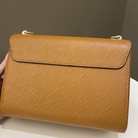 Photo11-1-24_113356AM-min