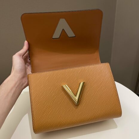 Photo11-1-24_113520AM-min