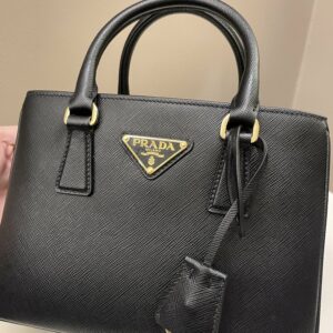 Prada Re-Edition Galleria Tote Black Saffiano Leather