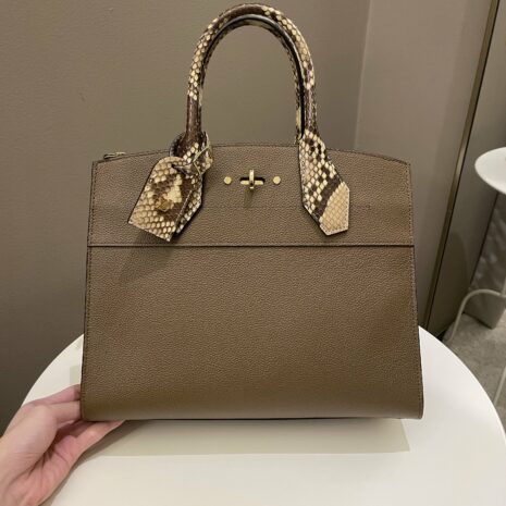 Photo16-1-24_33914PM-min Photo16-1-24_33914PM-min