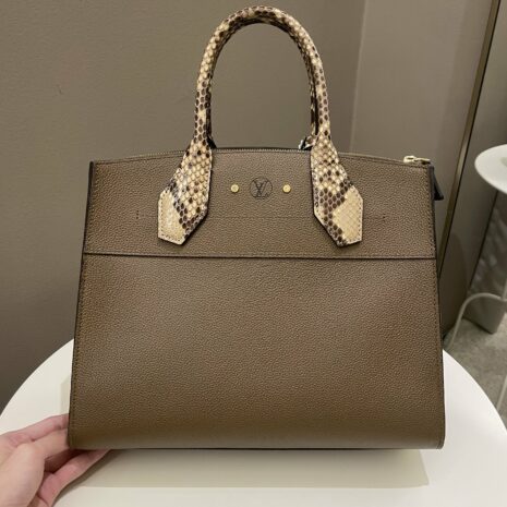 Photo16-1-24_33954PM-min Photo16-1-24_33954PM-min