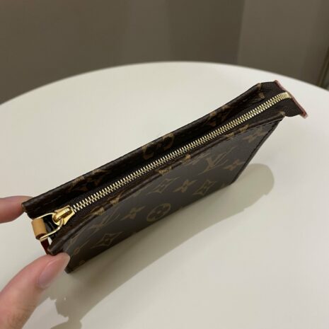 Photo16-8-23_112158AM