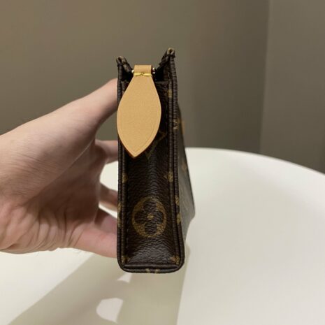 Photo16-8-23_112208AM