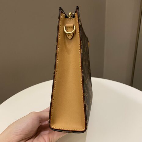 Photo16-8-23_112855AM