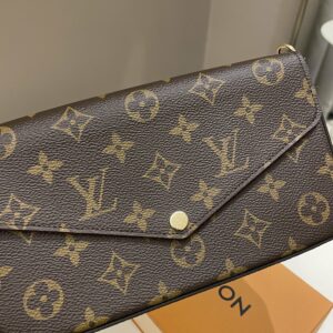 LV Felicie Pochette Classic Monogram Fuchsia