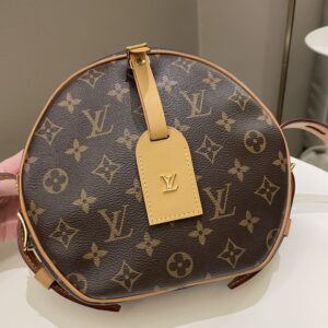 LV Boite Chapeau Souple Classic Monogram