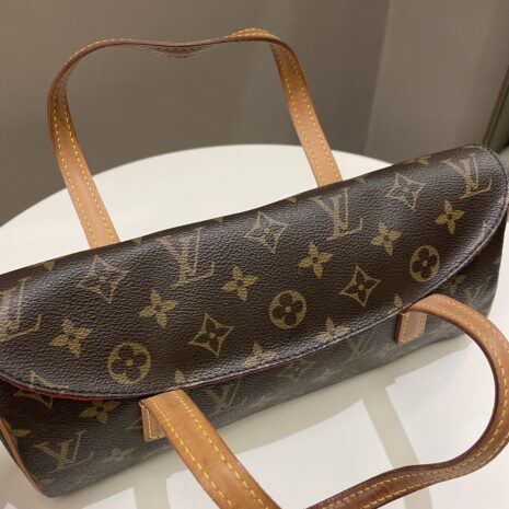 Photo25-10-23_52703PM