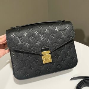 LV Pochette Metis Black Empreinte
