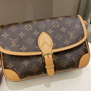 LV Diane PM Monogram / Fuchsia