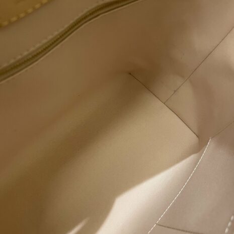 Photo8-12-22_113317AM Photo8-12-22_113317AM