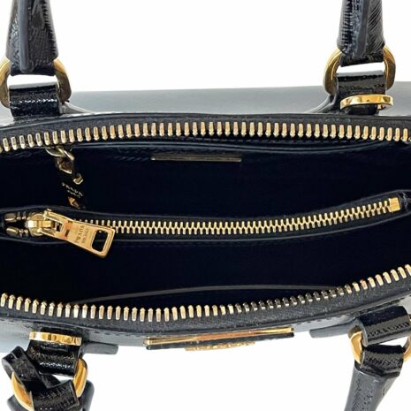 Prada_11