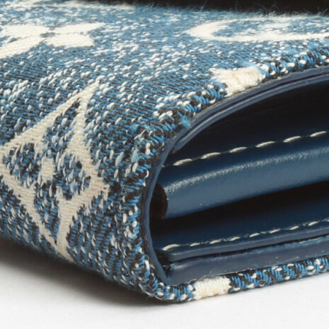 Prada_3989-7_8df516fe-ce90-48d3-8f58-42a4ae01518d Prada_3989-7_8df516fe-ce90-48d3-8f58-42a4ae01518d