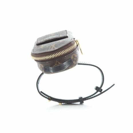 b16830ccfc5de7acba4001f42ff4234f