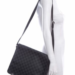 LV 2010 Daniel Graphite Damier Handbag