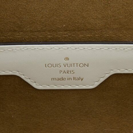 cd049e718443d3301ba16d8dbb4856bd