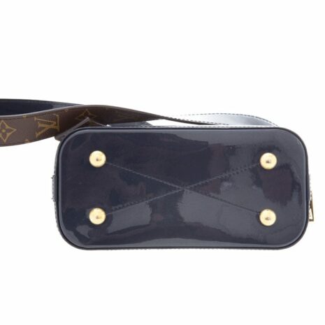 e18d0898f2904f567ebda9668171df6c