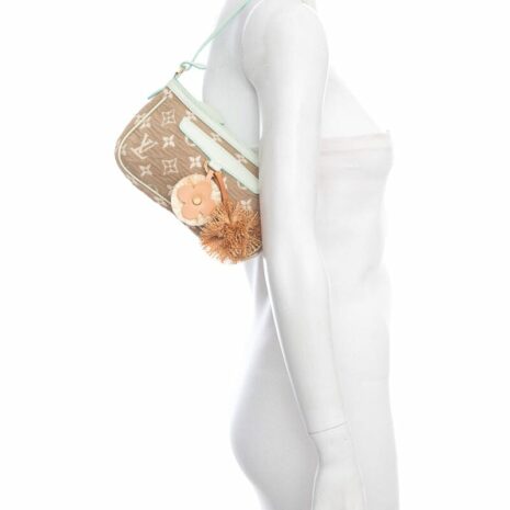 e65e9cc778bb0875185a4262f7f748d4