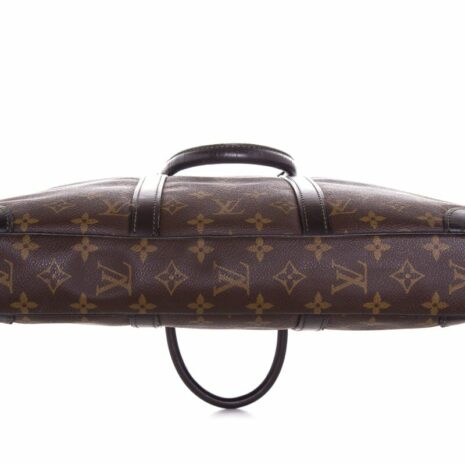 f32ca23dd3b2edda2974dfdfbbbae137