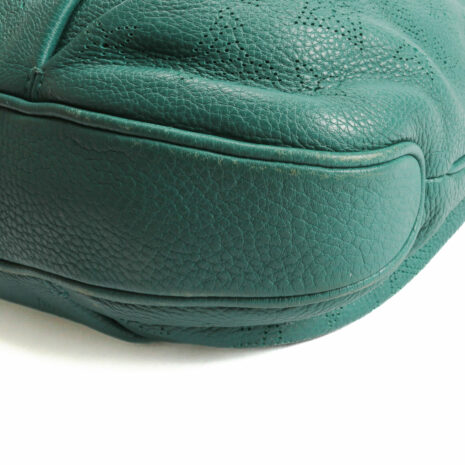 ib_earrings_9066-10_ec7d96ce-7c06-4e36-8d6d-33513d76601a