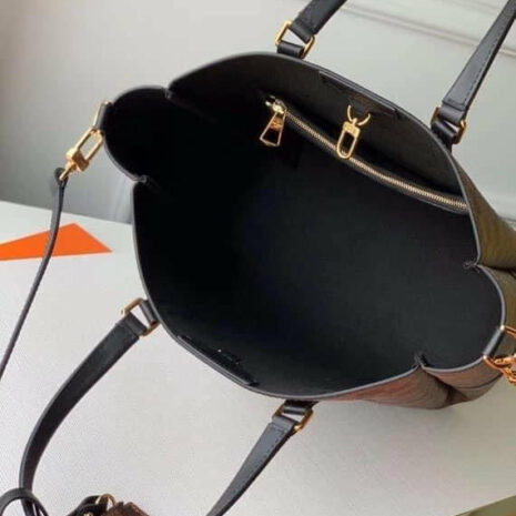 image_170d5062-9c3b-4731-ae38-93a75465526e image_170d5062-9c3b-4731-ae38-93a75465526e