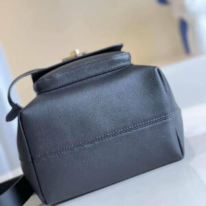 LV lock me bucket bag